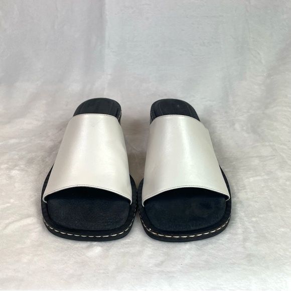 Easentials Slides White Sandals Square Toe Y2K Block Heel Leather 9W - Picture 3 of 14